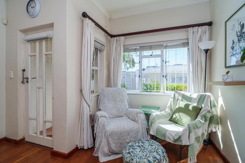 2 Bedroom Property for Sale in Harfield Village Western Cape